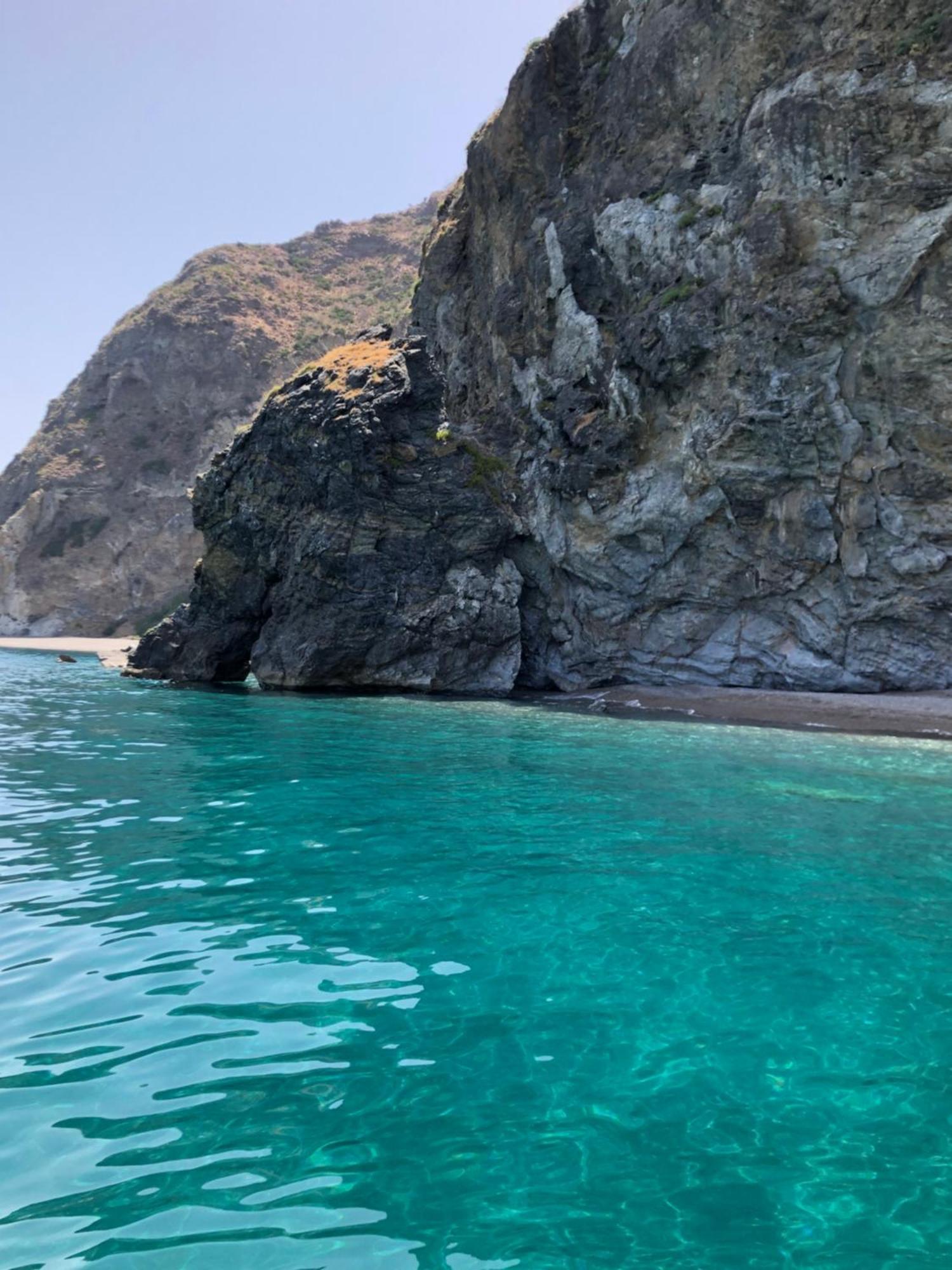 Golfo Di Tindari Apartments Falcone Eksteriør billede
