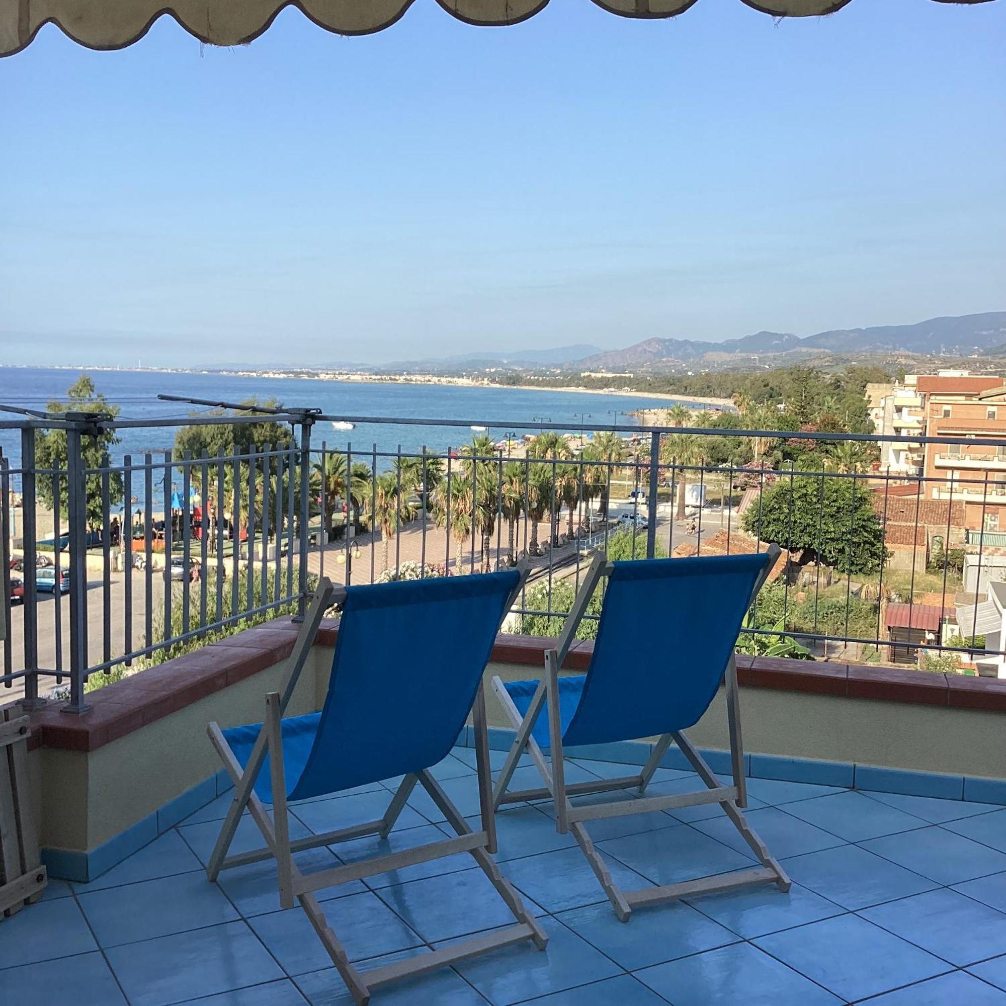 Golfo Di Tindari Apartments Falcone Eksteriør billede