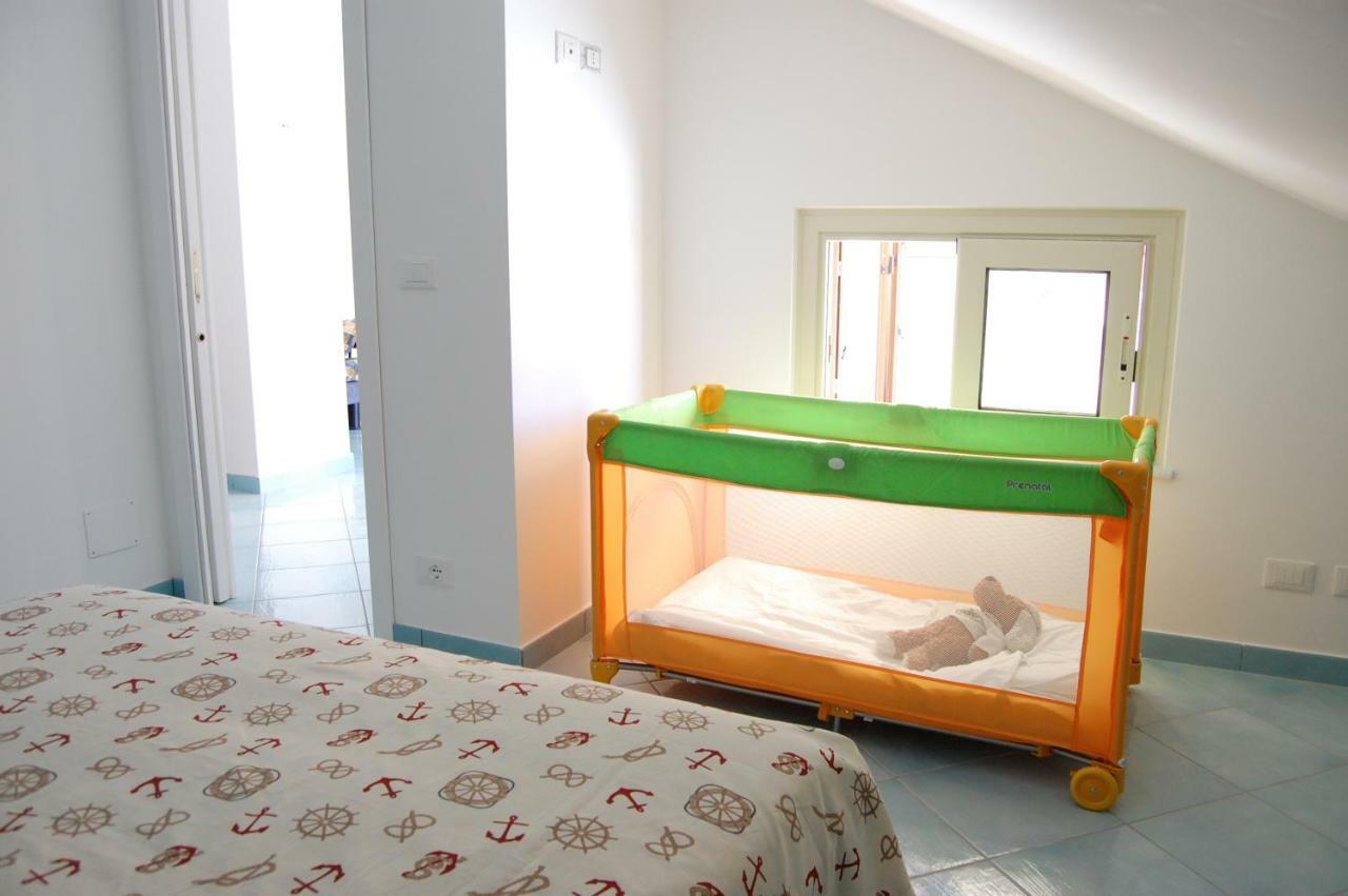 Golfo Di Tindari Apartments Falcone Eksteriør billede