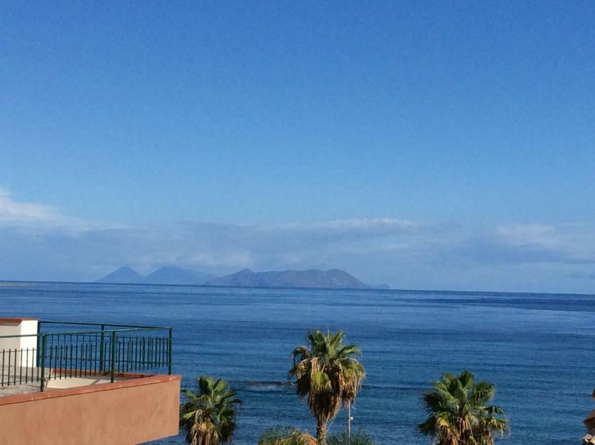 Golfo Di Tindari Apartments Falcone Værelse billede