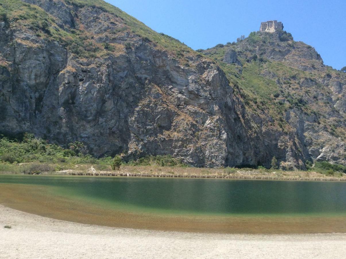Golfo Di Tindari Apartments Falcone Eksteriør billede